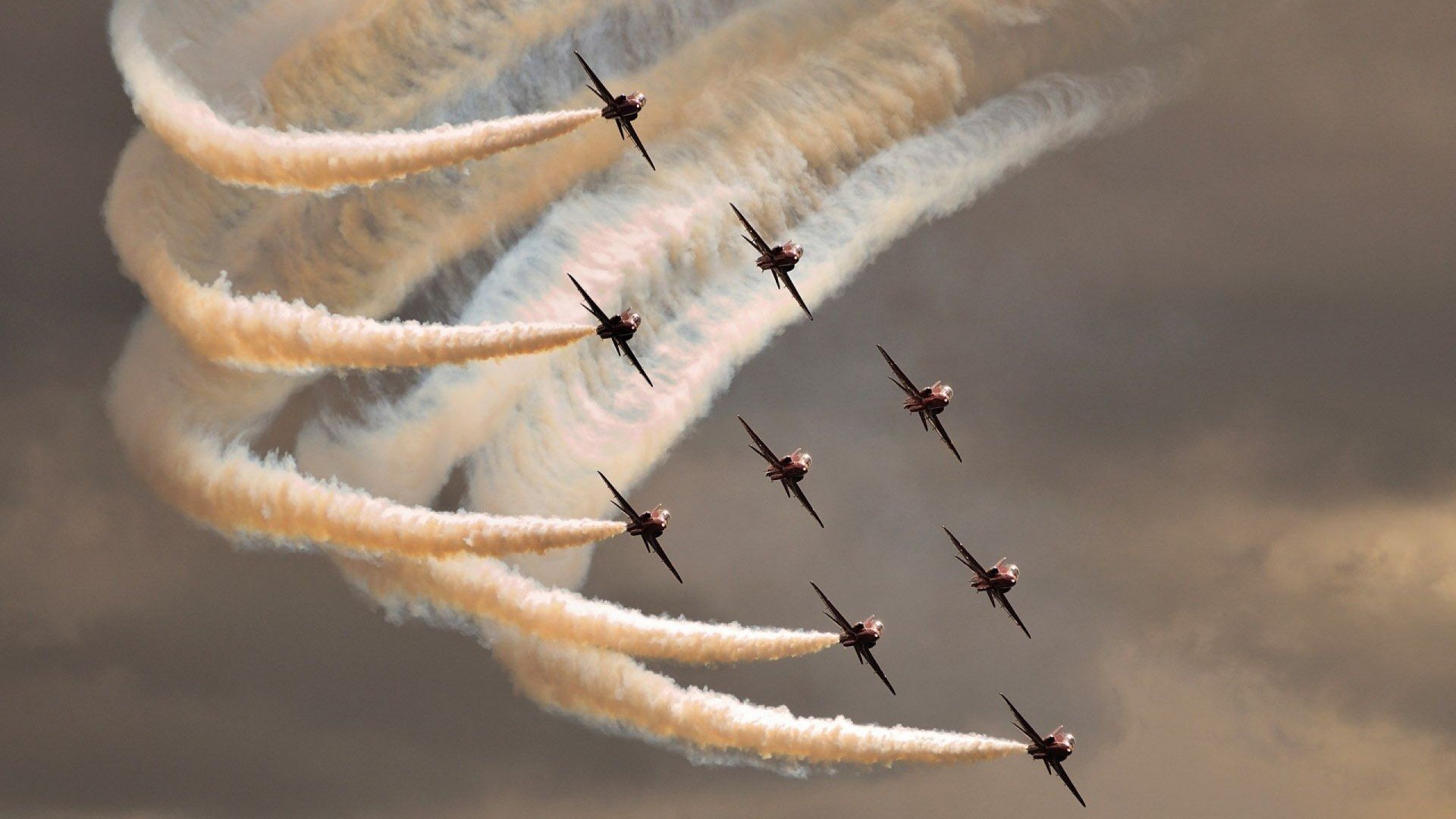 李冰洁泳池英姿激励无数年轻选手,2021李冰洁游泳比赛视频播放