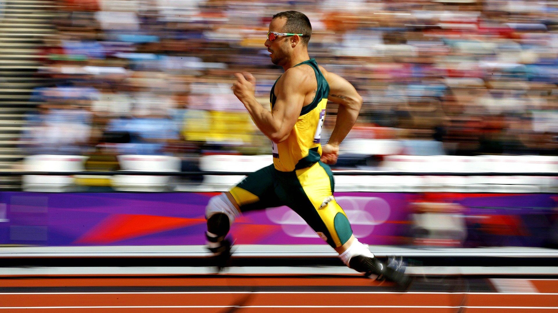 “马科斯·莫奇的防守天赋与战术执行力，成就阿根廷美洲狮队的防线基础”